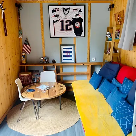 Apartment Into The Wild - Nos 5 