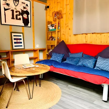 Apartment Into The Wild - Nos 5 