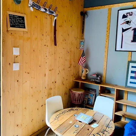 Apartment Into The Wild - Nos 5 